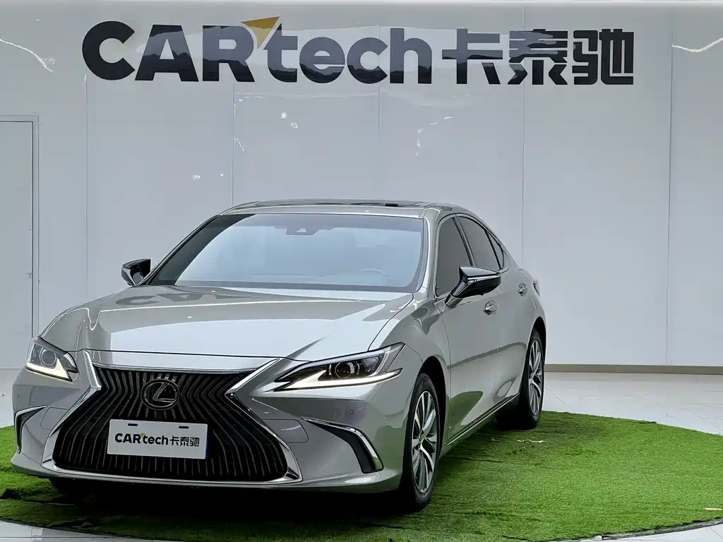 Lexus ES 2020 200 Excellence Edition купить на сайте DeffCars