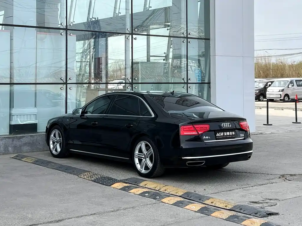 Audi A8 2011 A8L W12 6.3 FSI quattro купить на сайте DeffCars