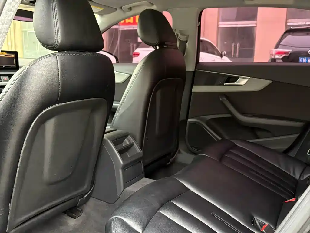 Audi A4L 2019 40 TFSI Enterprising National VI купить на сайте DeffCars