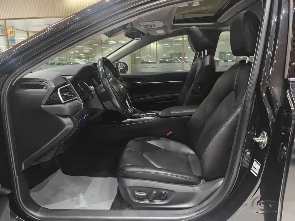 Camry 2021 2.0G Deluxe Edition купить на сайте DeffCars