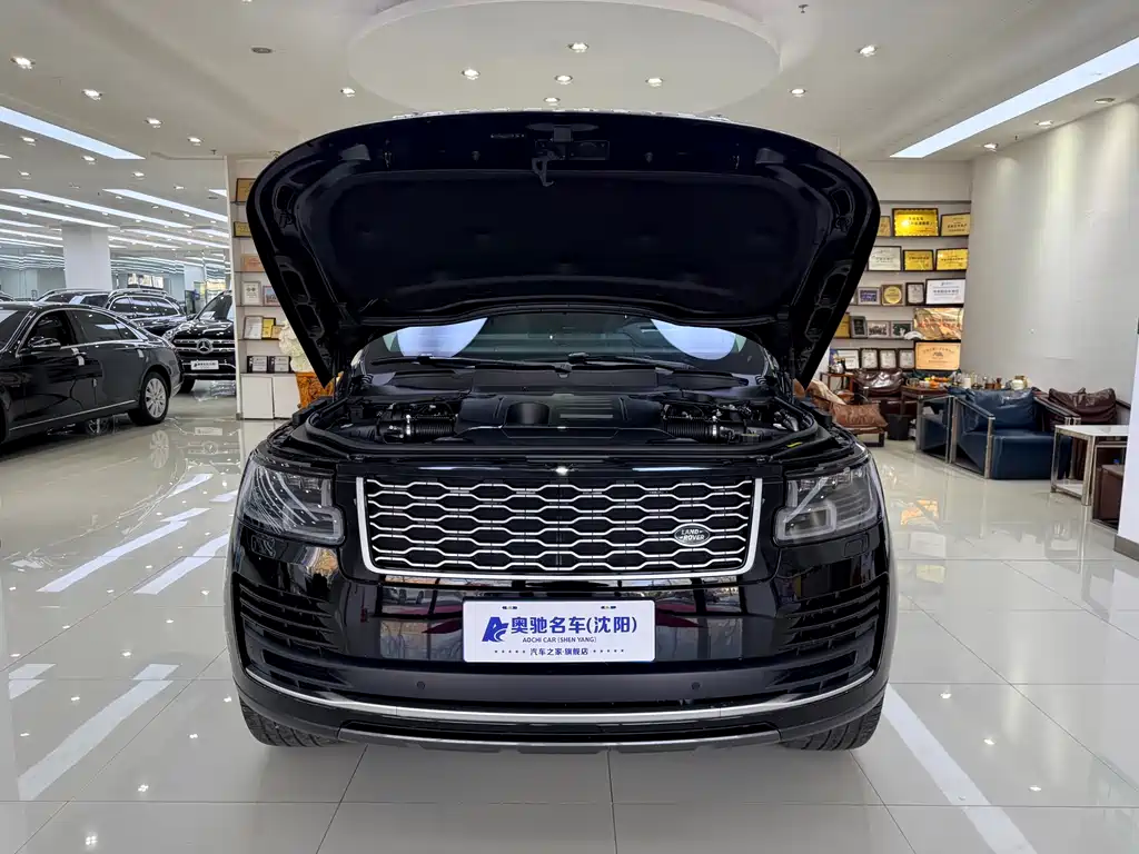 Range Rover 2022 3.0 L6 400PS Legendary Extended Classic Edition купить на сайте DeffCars
