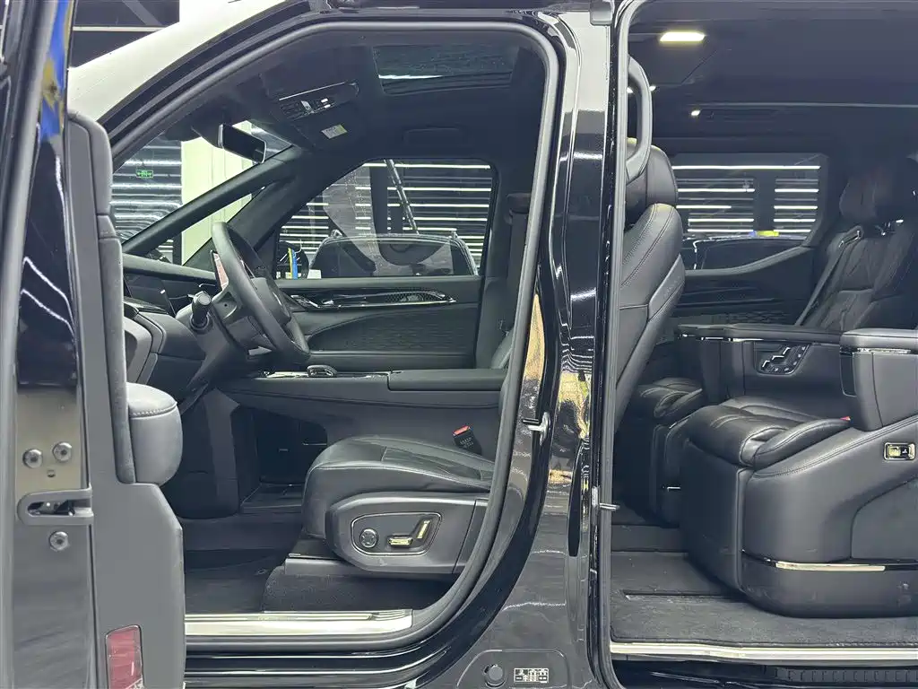 Jikrypton 009 2024 seven-seat aisle version four-wheel drive 108kWh купить на сайте DeffCars