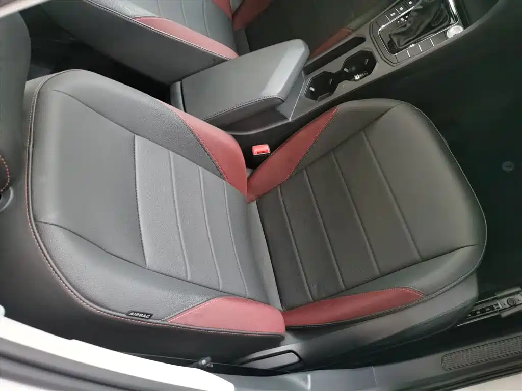 Bora 2020 1.5L automatic comfort model купить на сайте DeffCars