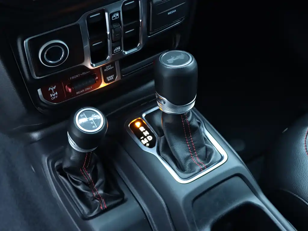 Wrangler 2021 2.0T Robin Hood Four-Door Edition купить на сайте DeffCars