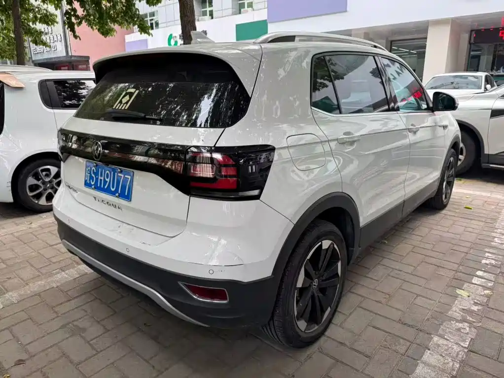 Tanying 2021 1.5L Automatic Yuezhi Connected Edition купить на сайте DeffCars