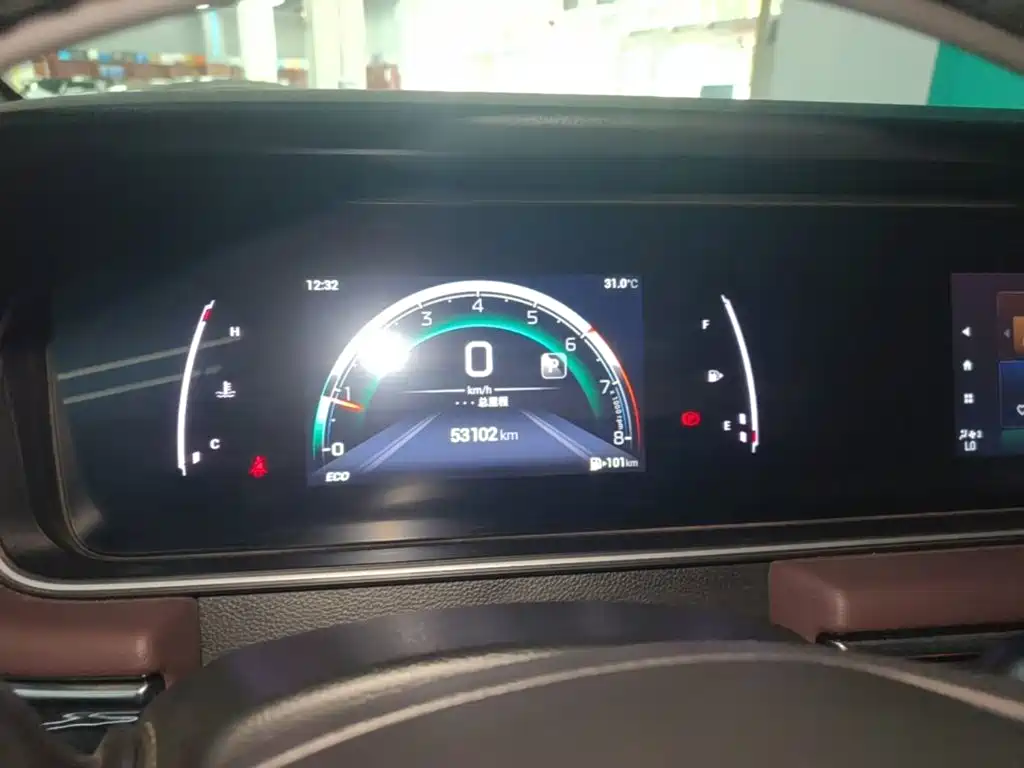 Trumpchi M6 2021 PRO 270T DCT Premium Edition купить на сайте DeffCars