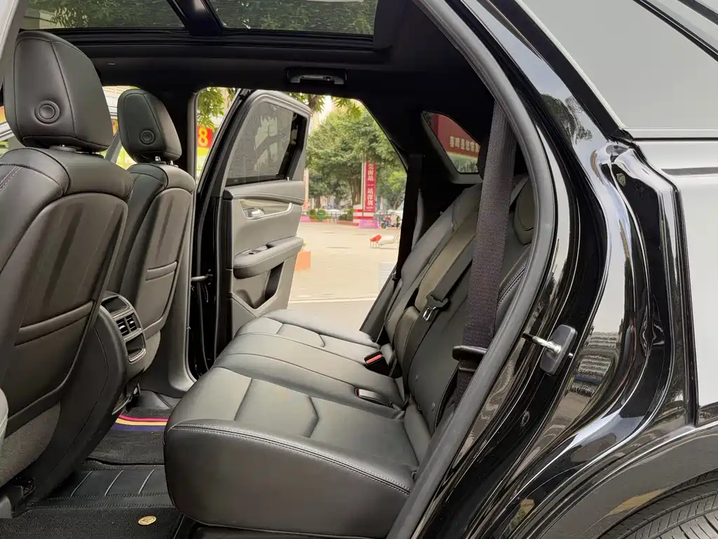 Cadillac XT5 2022 2.0T four-wheel drive luxury model (Hummingbird version) купить на сайте DeffCars