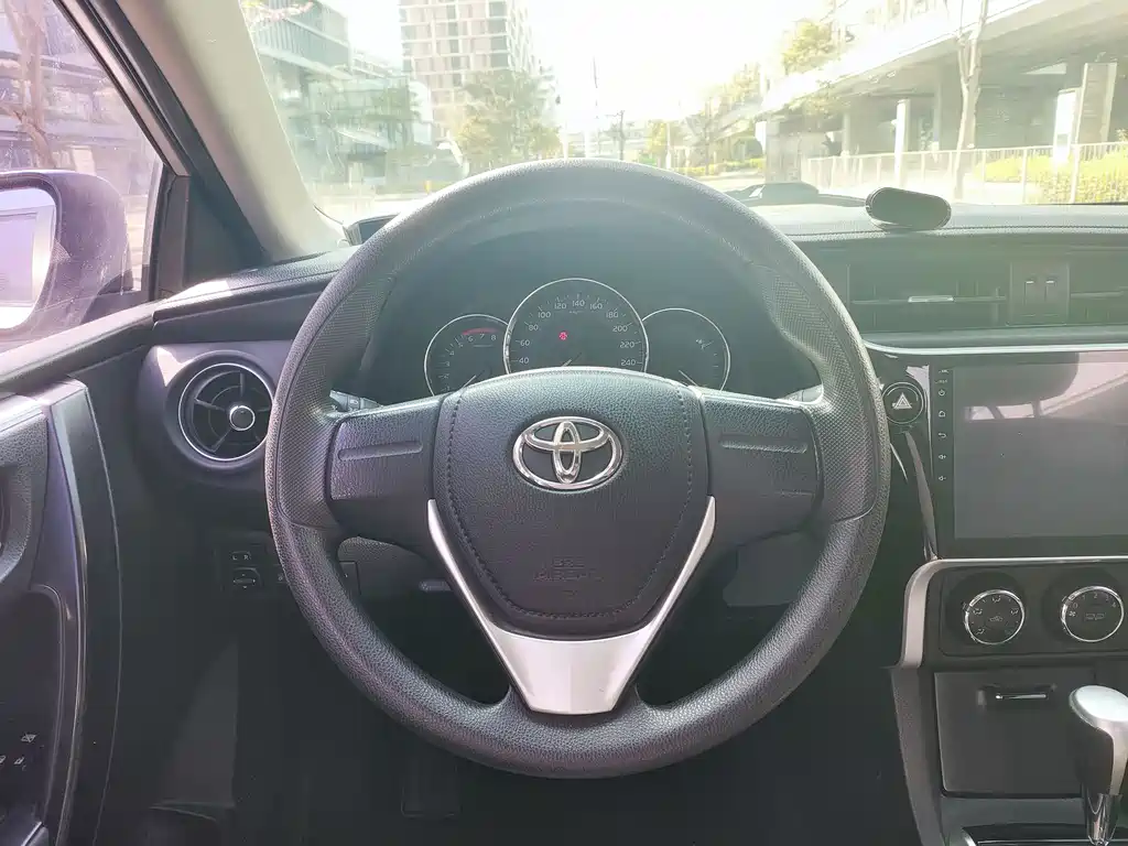 Corolla 2017 facelift 1.2T S-CVT GL купить на сайте DeffCars