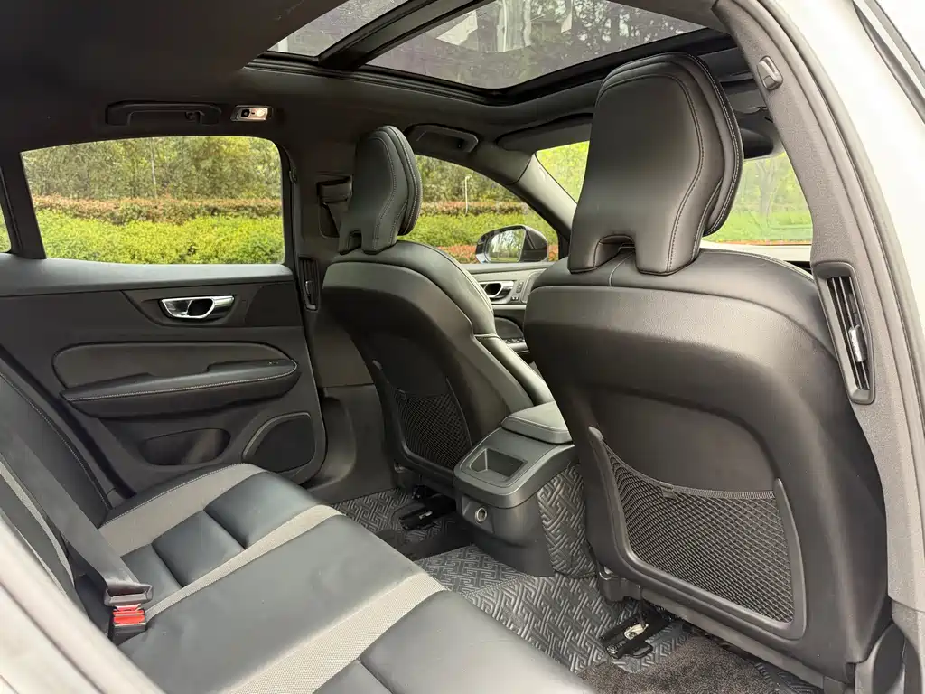 Volvo S60 2020 T5 Zhiya Sports Edition купить на сайте DeffCars