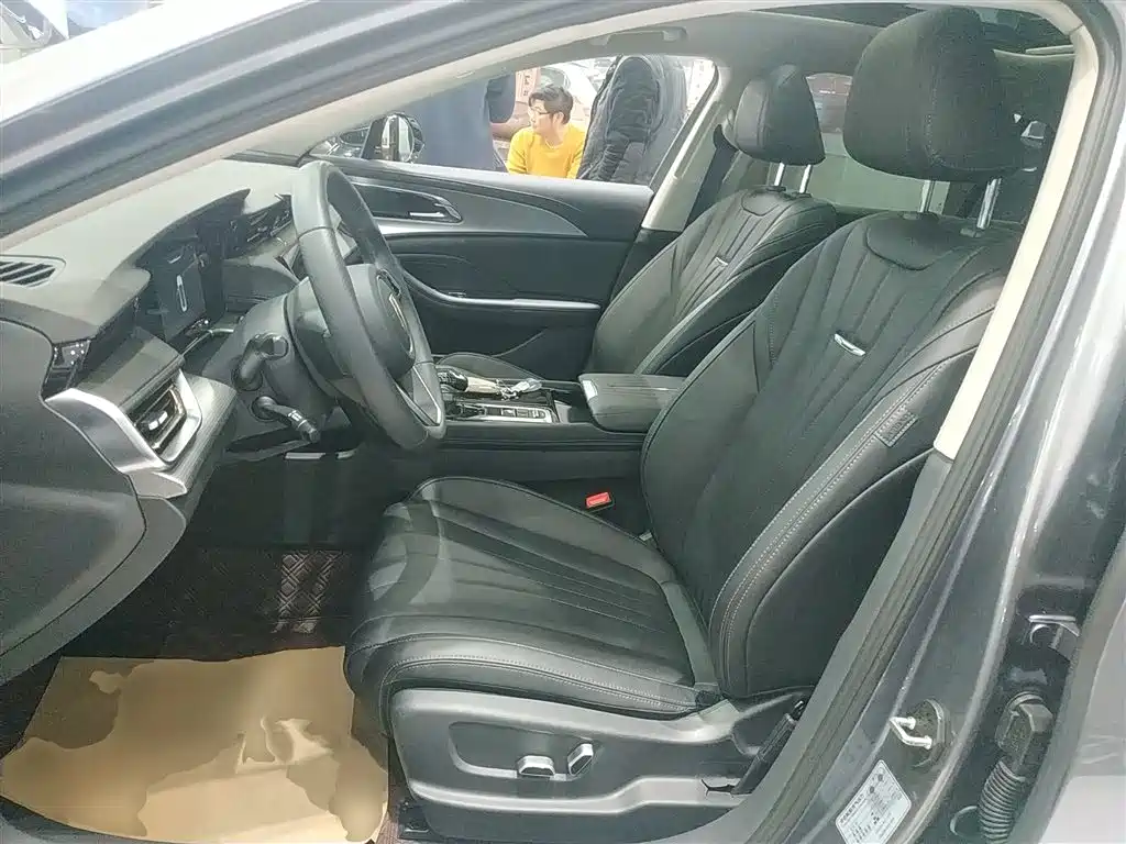 Hongqi H5 2023 2.0T Automatic Intelligent Connected Flag Edition купить на сайте DeffCars
