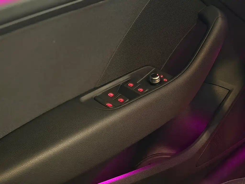 Audi A3 2016 Sportback 35 TFSI LinkedIn купить на сайте DeffCars