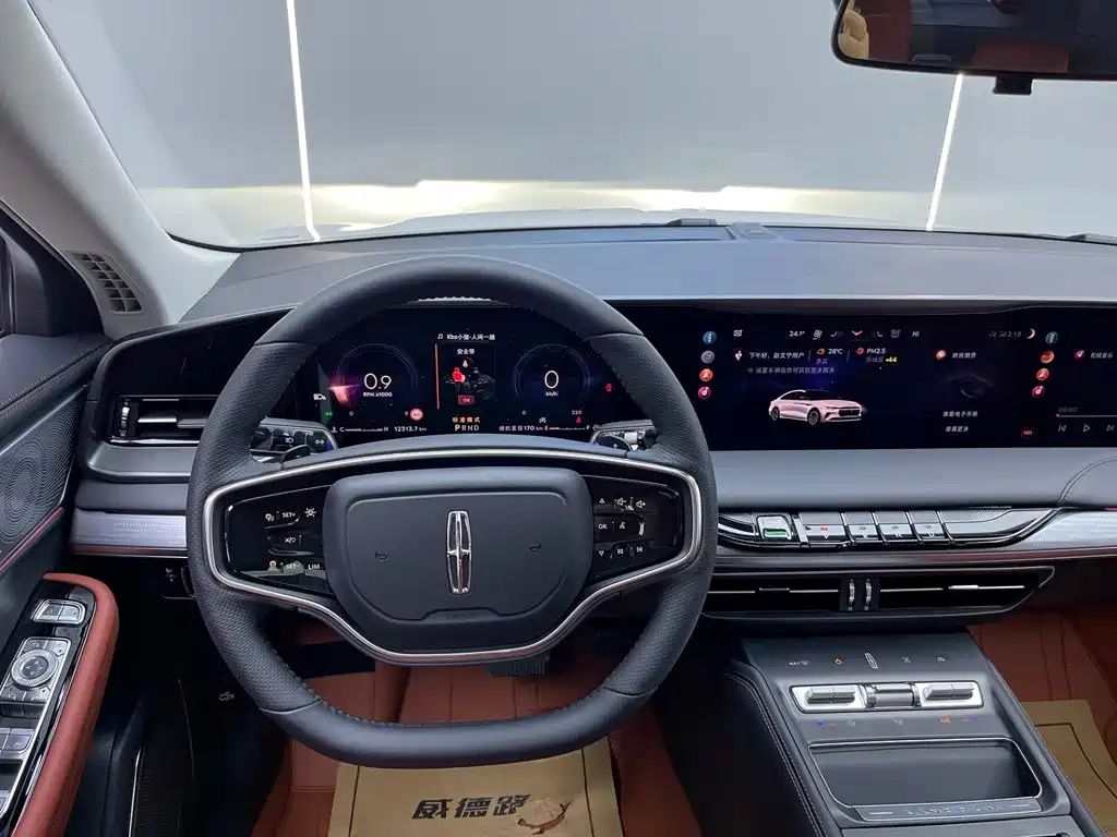 Lincoln Z 2025 2.0T Premium купить на сайте DeffCars