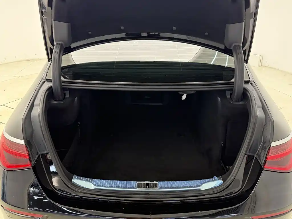 Mercedes-Benz S-Class 2023 facelift S 400 L business model купить на сайте DeffCars