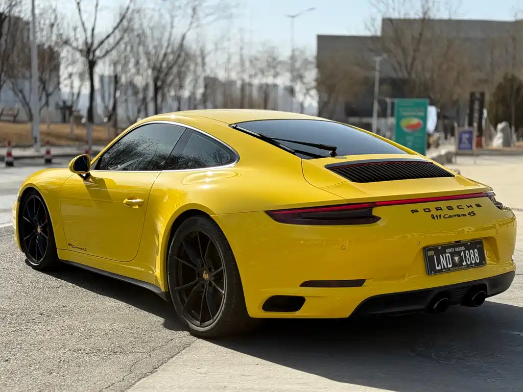 Porsche 911 2016 Carrera 4 3.0T купить на сайте DeffCars