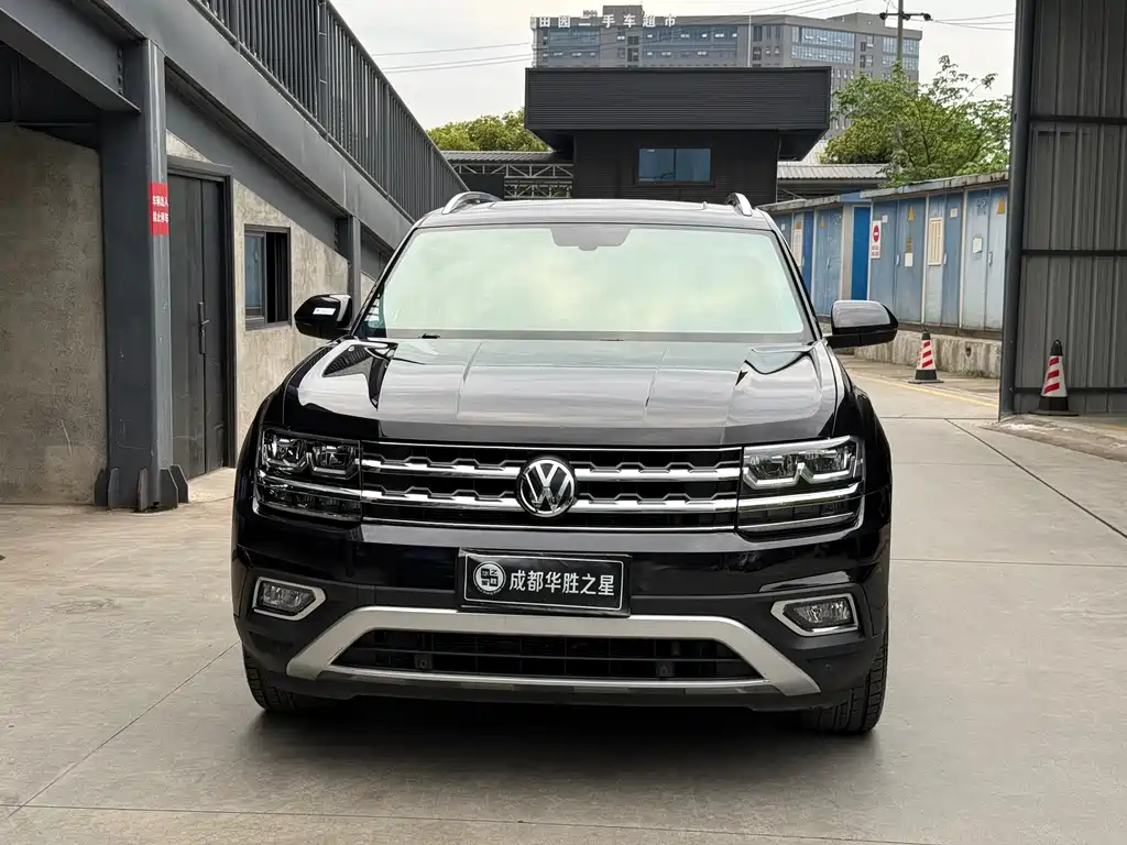 Touron 2019 380TSI four-wheel drive luxury version National VI купить на сайте DeffCars