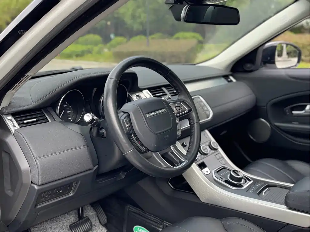 Range Rover Evoque 2017 2.0T SE Zhiyao Edition купить на сайте DeffCars