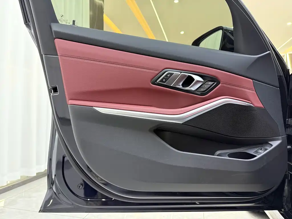 BMW 3 Series 2026 325i M Sports Package купить на сайте DeffCars