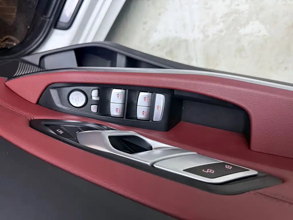 BMW 3 Series 2023 320Li M Sports Package купить на сайте DeffCars