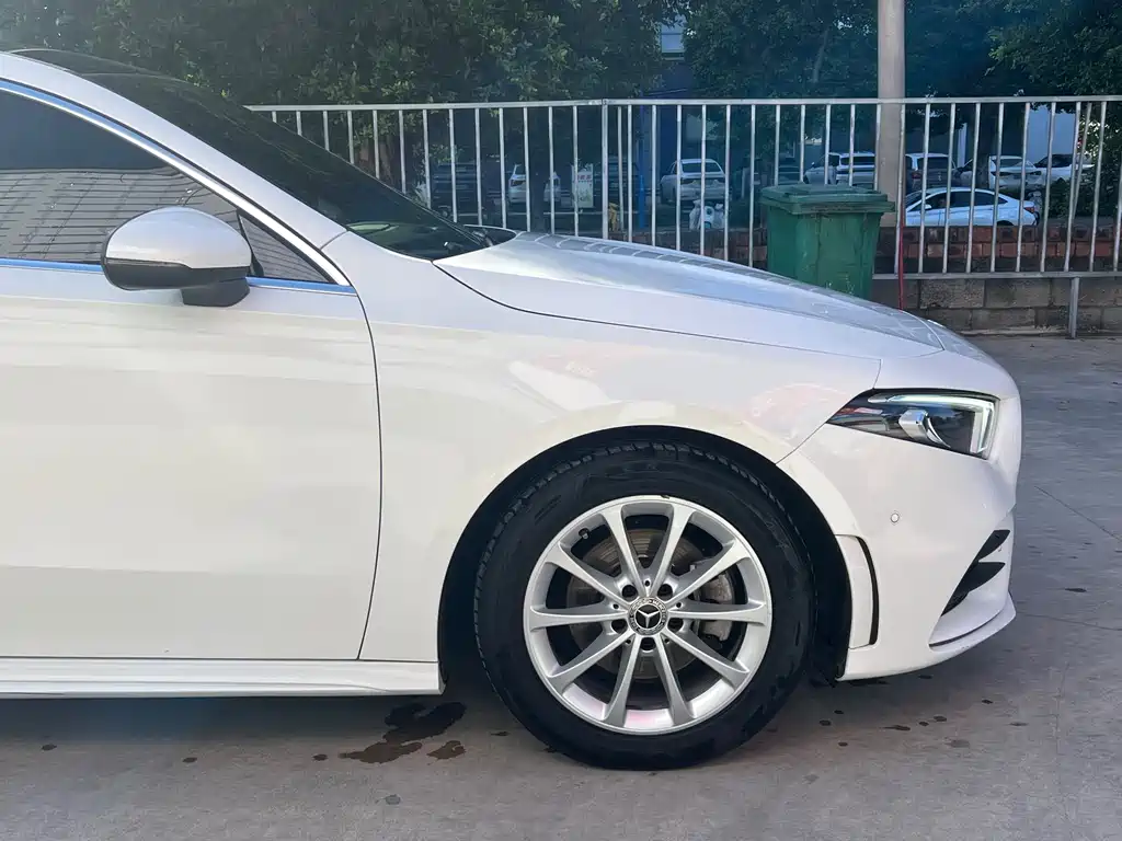 Mercedes-Benz A-Class 2020 A 200 L Sports Sedan купить на сайте DeffCars