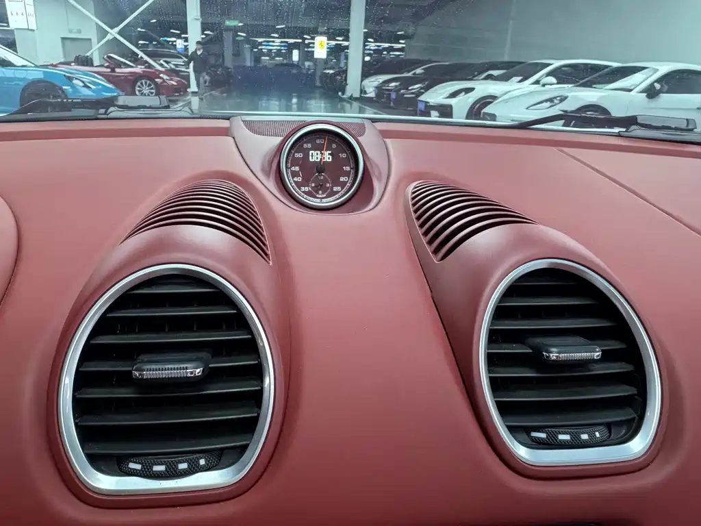 Porsche 718 2018 Boxster 2.0T купить на сайте DeffCars