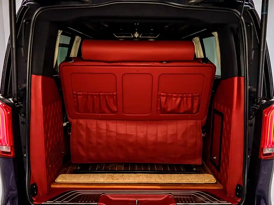 Mercedes-Benz V-Class 2017 V 260 L Premium Extended Edition купить на сайте DeffCars