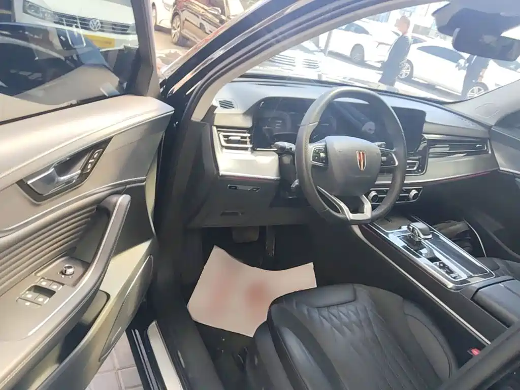 Hongqi HS5 2023 2.0T four-wheel drive Qixiang Pro version купить на сайте DeffCars