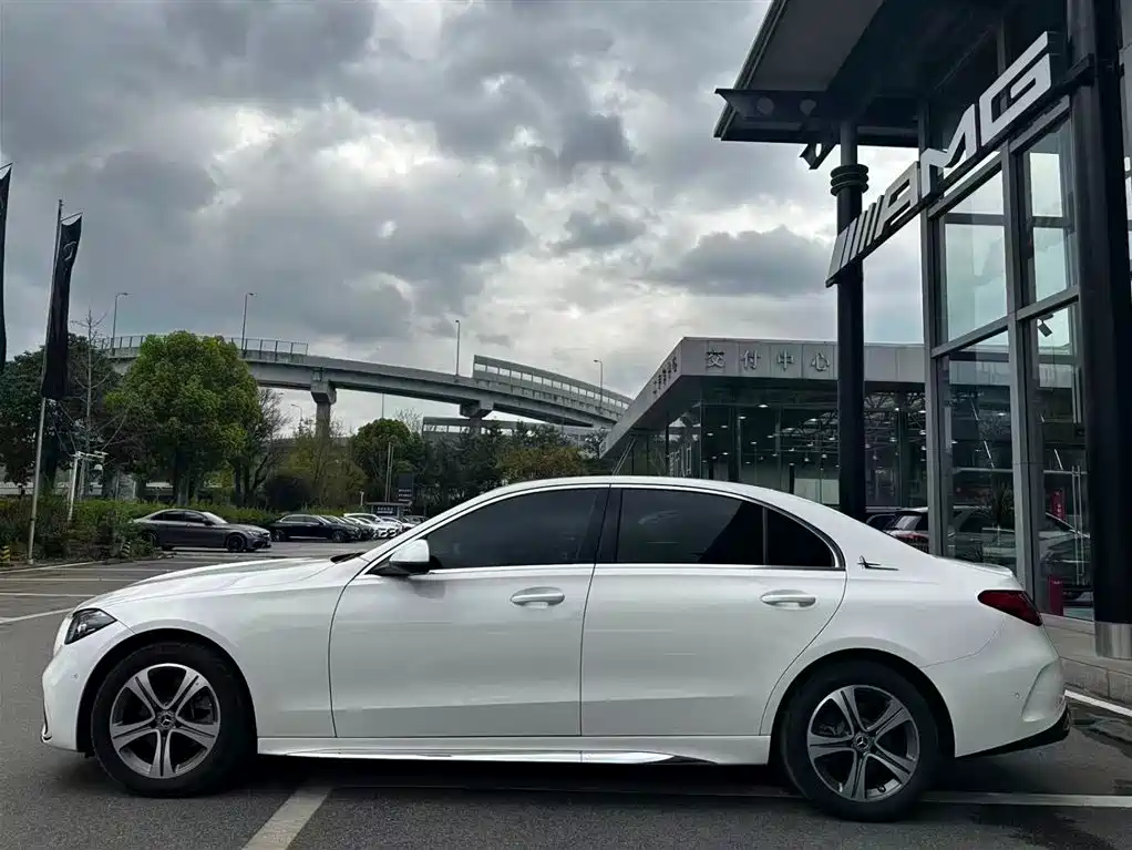 Mercedes-Benz C-Class 2022 C 200 L Sports Edition купить на сайте DeffCars