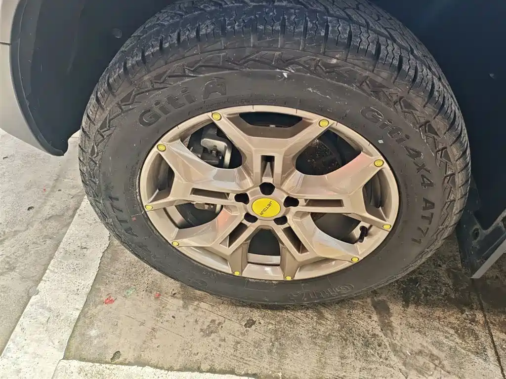 Jietu Traveler 2023 2.0T four-wheel drive conquers купить на сайте DeffCars