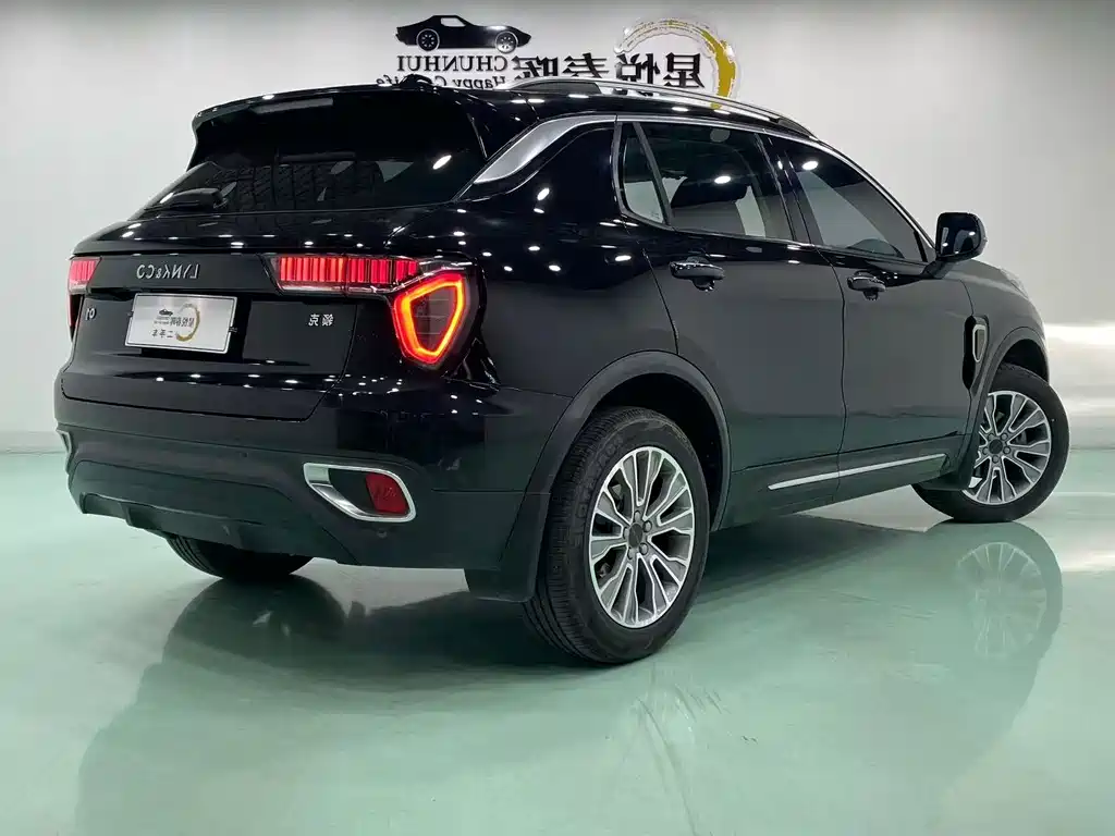 Lynk & Co 01 2017 2.0T two-wheel drive Pro version купить на сайте DeffCars