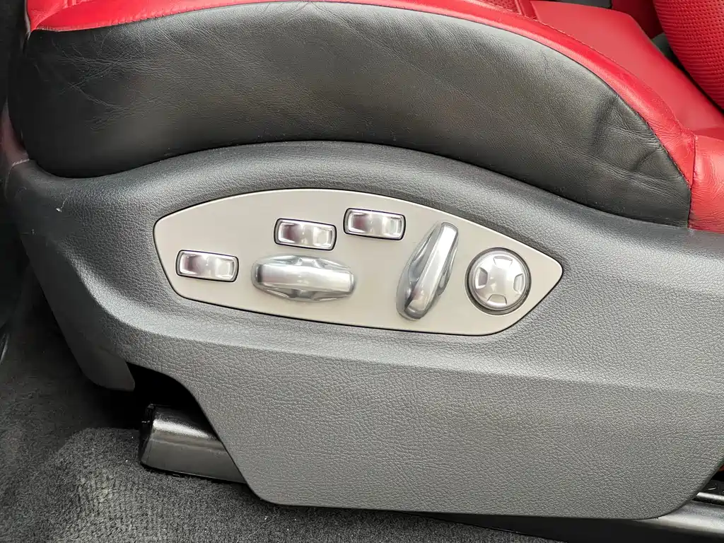 Cayenne 2015 Cayenne Turbo 4.8T купить на сайте DeffCars