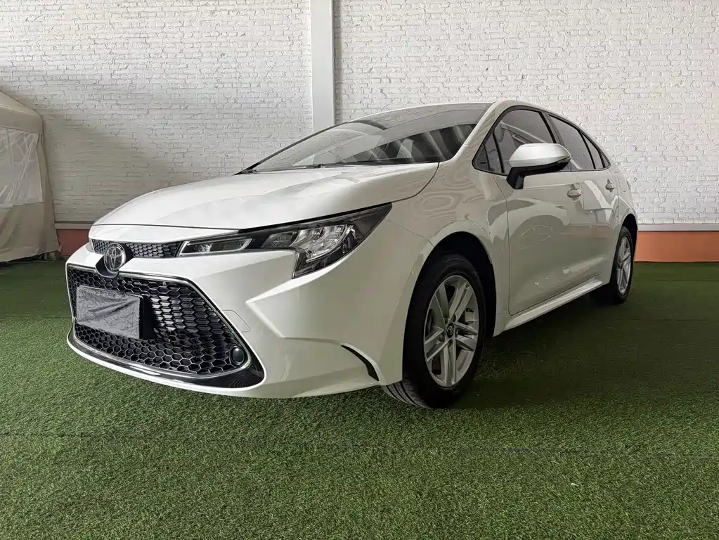 Léilíng (COROLLA) 2022 185T CVT Deluxe Edition купить на сайте DeffCars