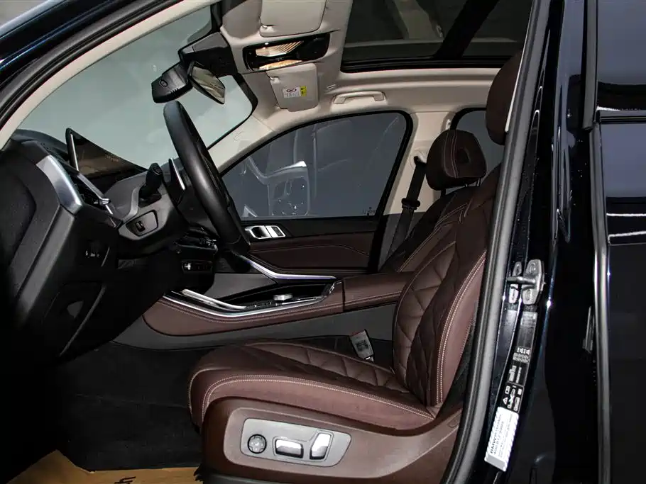 BMW X5 2023 xDrive 30Li Exclusive M Sports Night Package купить на сайте DeffCars