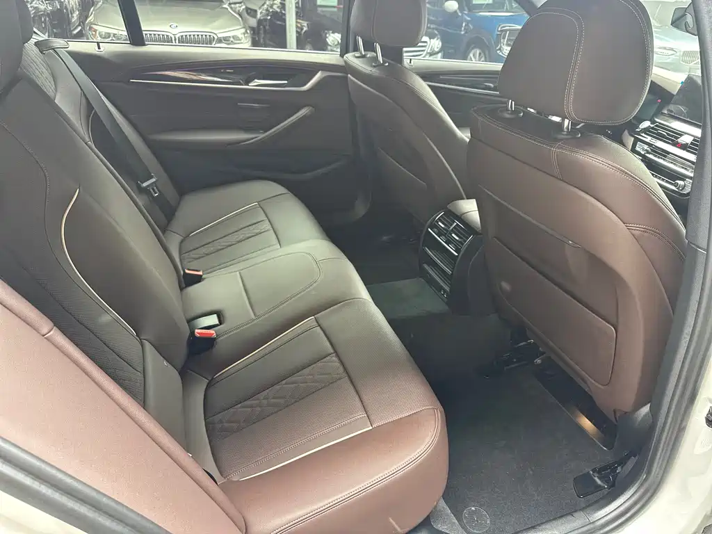 BMW 5 Series 2022 facelift 525Li M Sports Package купить на сайте DeffCars