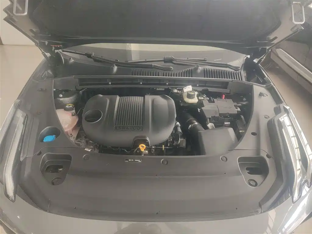 Lynk & Co 03 2023 1.5TD DCT Pro купить на сайте DeffCars