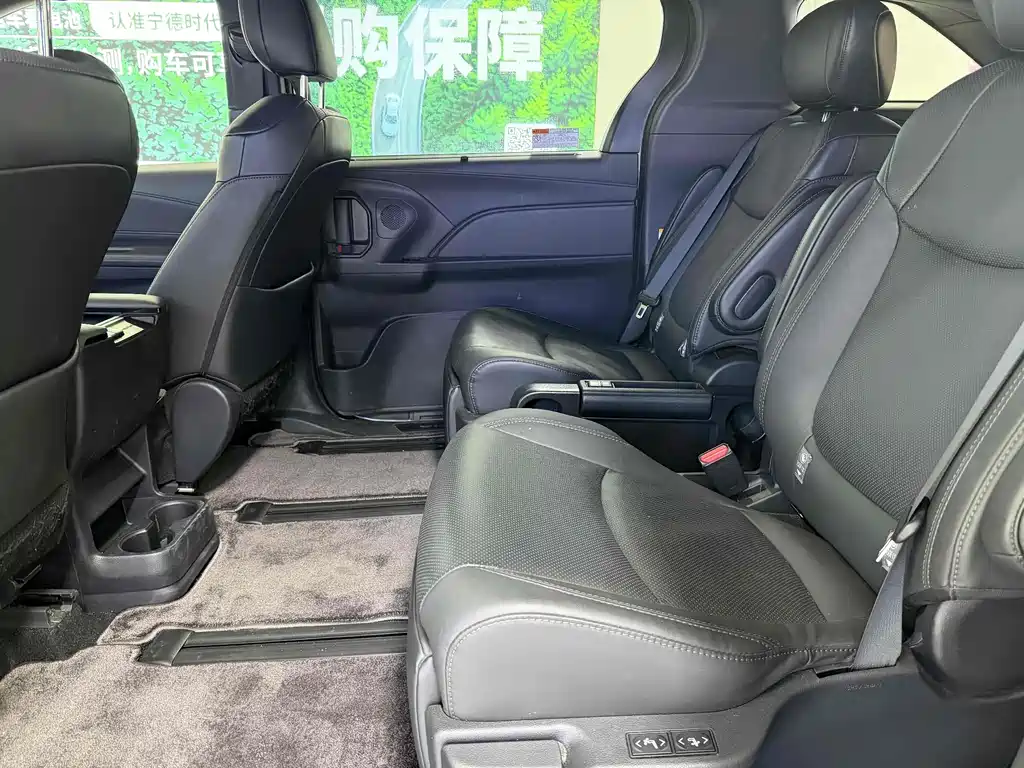 SIENNA 2024 2.5L hybrid four-wheel drive premium version купить на сайте DeffCars