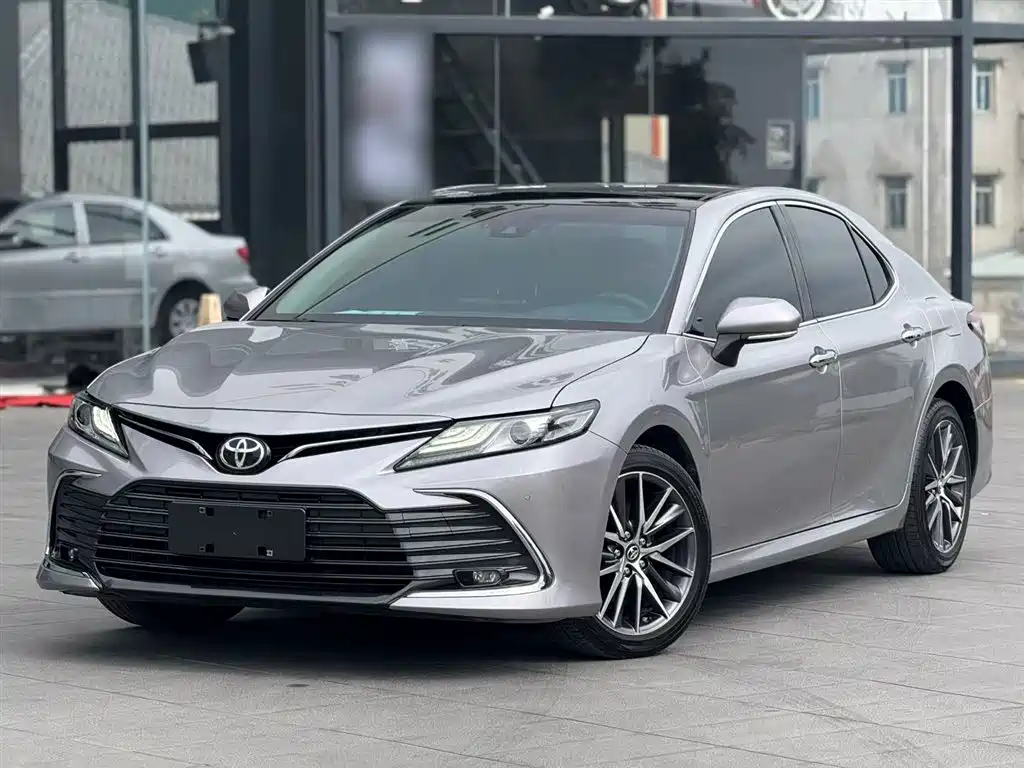 Camry 2021 2.5G Deluxe Edition купить на сайте DeffCars
