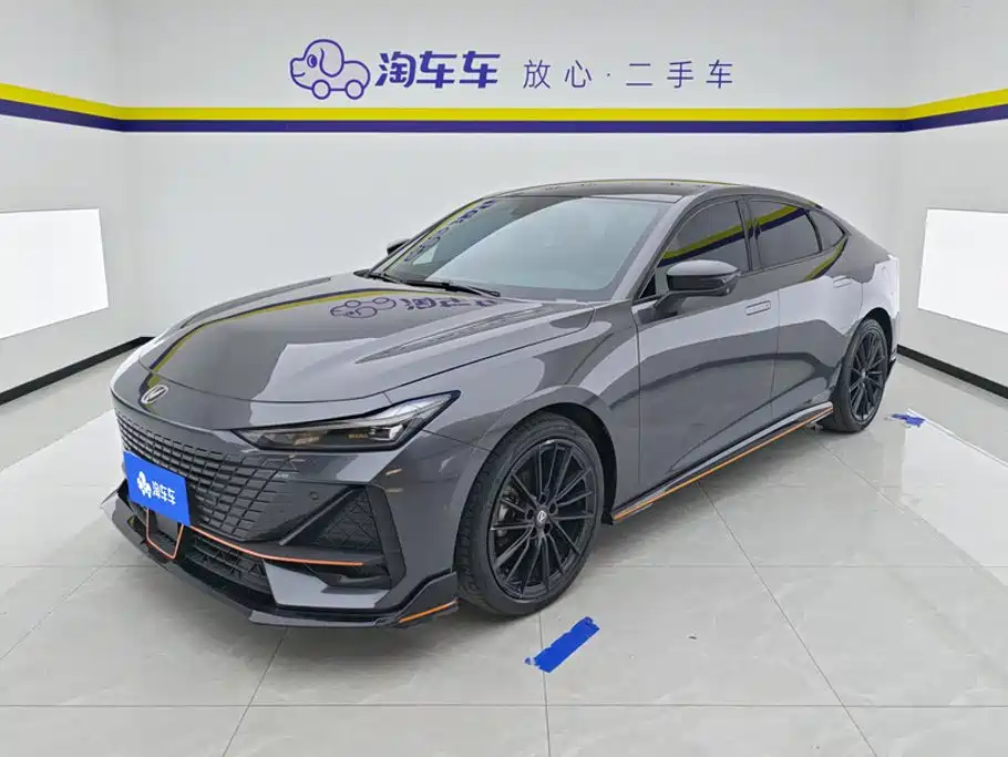 Changan UNI-V 2022 1.5T sports version купить на сайте DeffCars