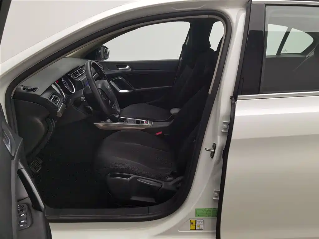 Peugeot 408 2015 1.2T automatic luxury version купить на сайте DeffCars