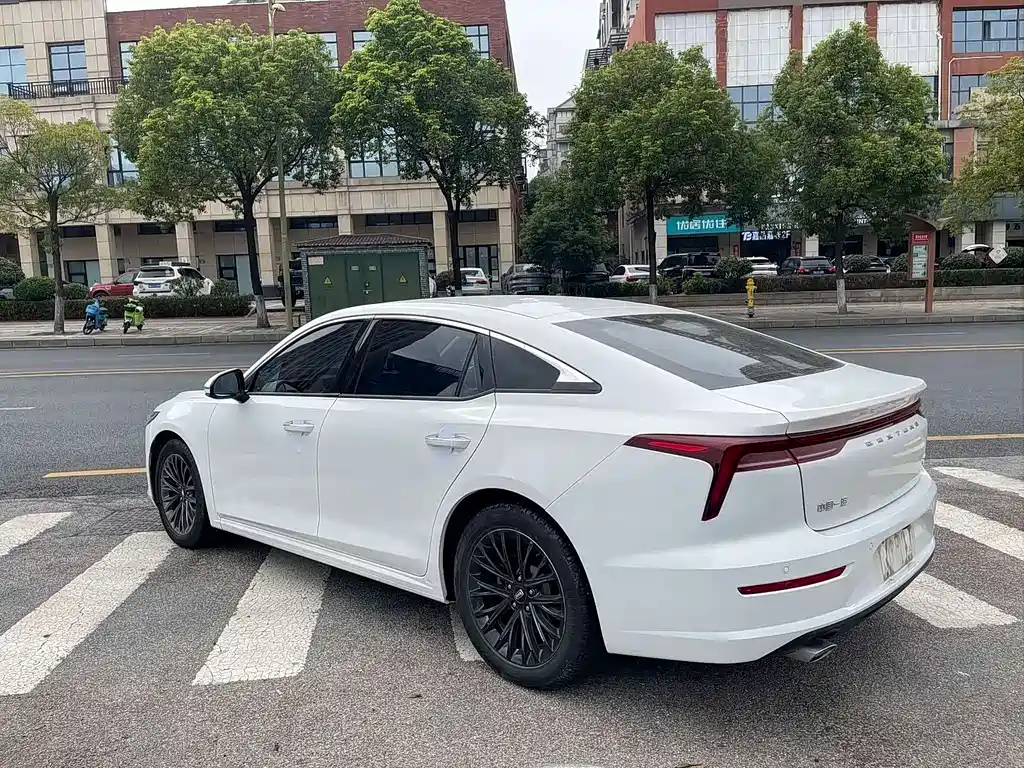 Pentium B70 2023 third generation 1.5T automatic enjoyment type 70th anniversary commemorative edition купить на сайте DeffCars