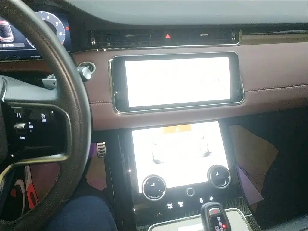 Range Rover Evoque 2023 Evoque L 249PS Deluxe Edition купить на сайте DeffCars
