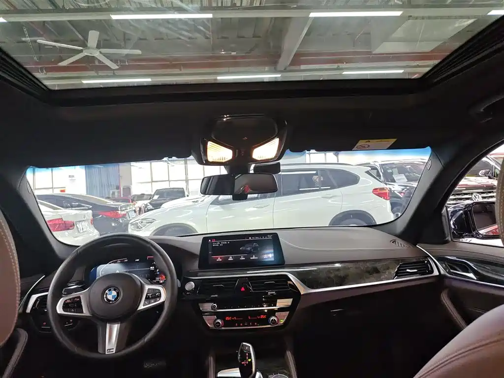 BMW 5 Series 2020 525Li M Sports Package купить на сайте DeffCars