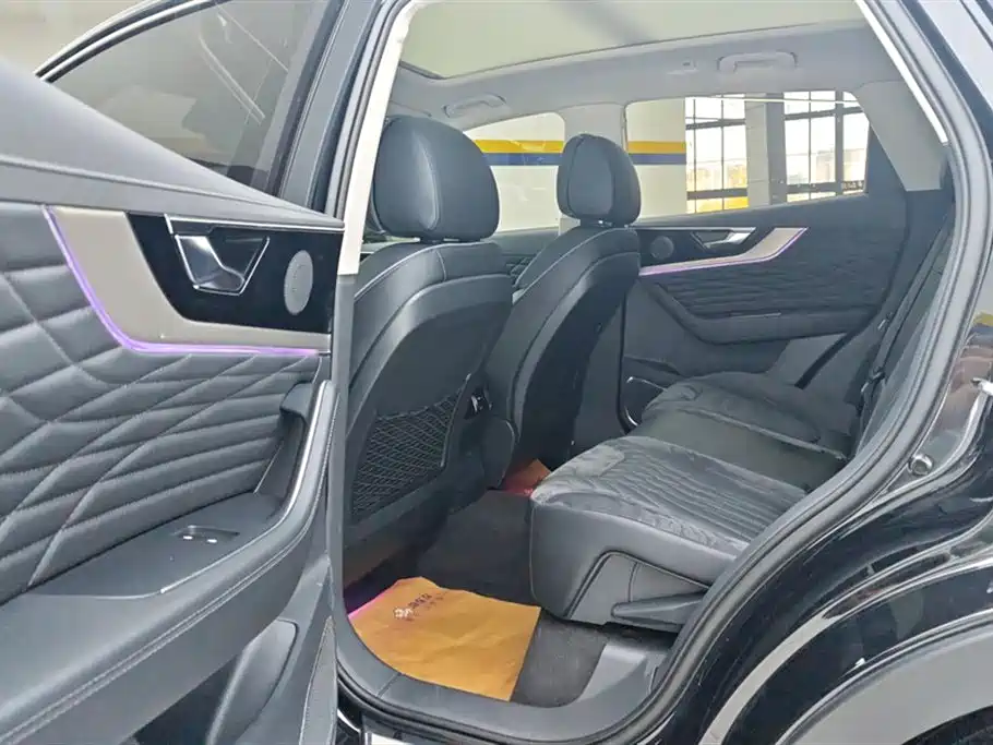 Hongqi HS5 2022 facelift 2.0T Zhilian Flagship Edition купить на сайте DeffCars