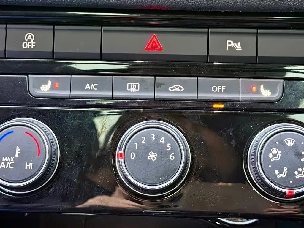 T-ROC 2022 model 280TSI DSG two-wheel drive comfort PLUS купить на сайте DeffCars