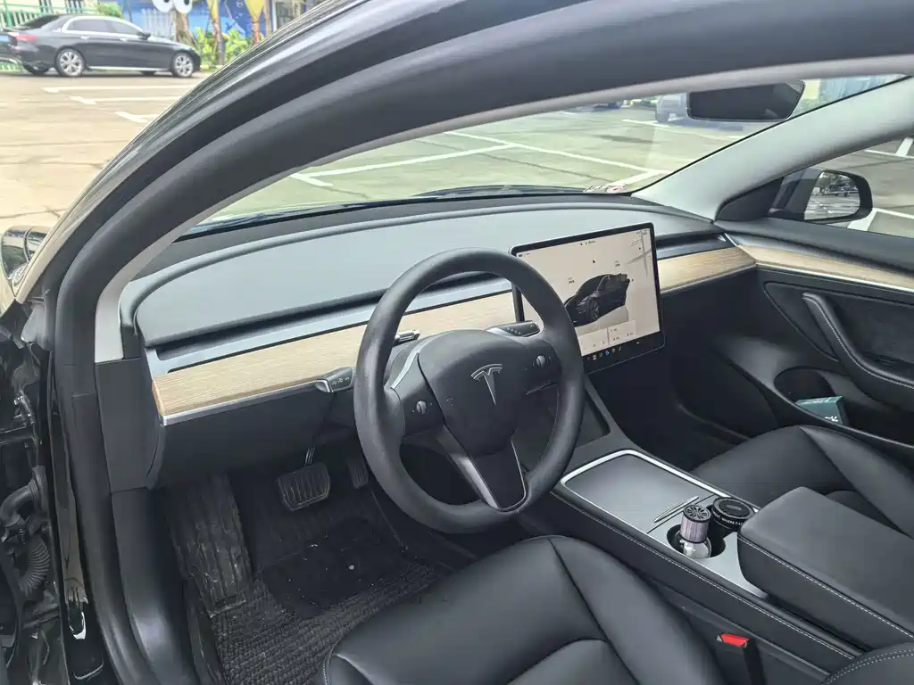Model 3 2022 rear-wheel drive version купить на сайте DeffCars