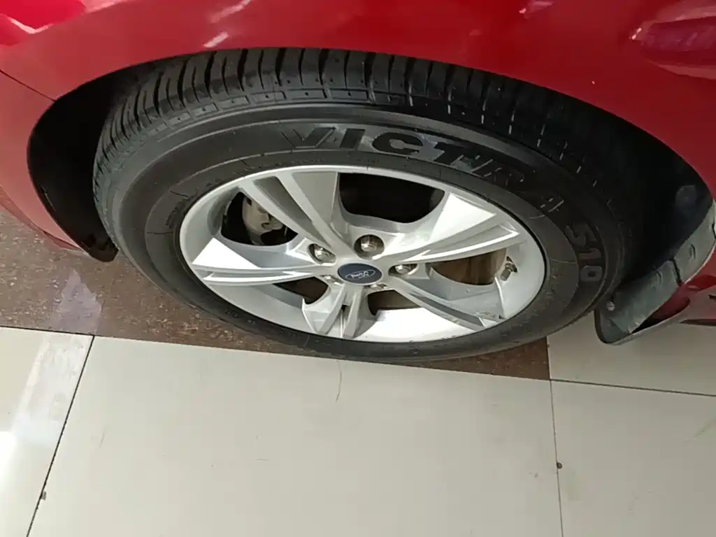 Focus 2015 Duplex 1.6L Automatic Comfort Edition купить на сайте DeffCars