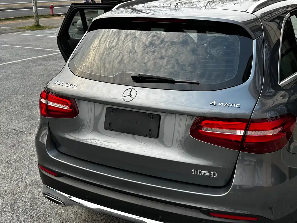 Mercedes-Benz GLC 2016 GLC 260 4MATIC Dynamic купить на сайте DeffCars