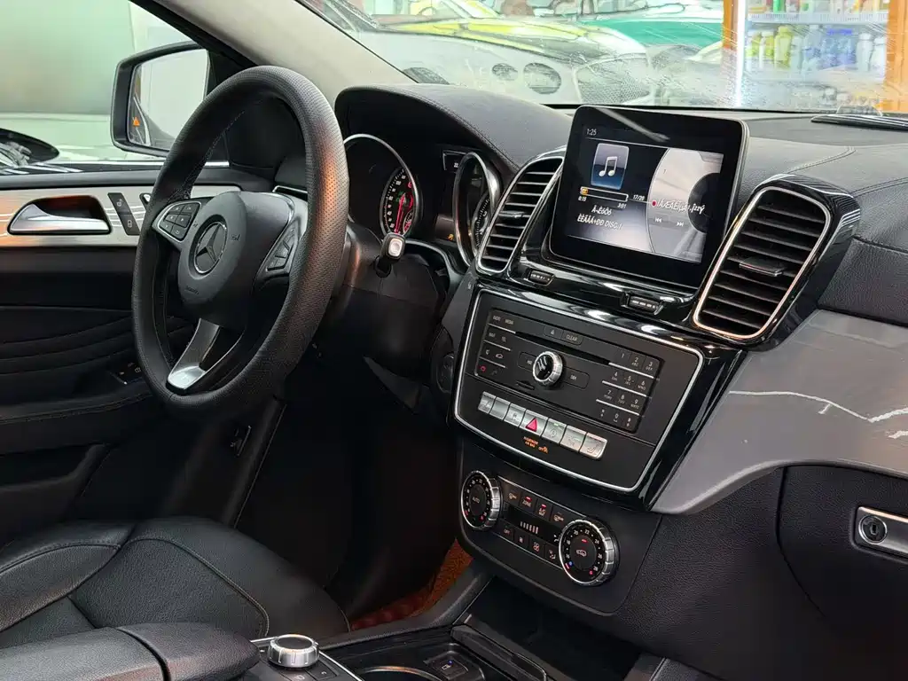 Mercedes-Benz GLE Coupe 2017 GLE 320 4MATIC Coupe SUV купить на сайте DeffCars