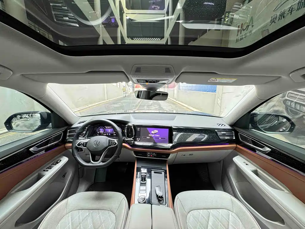 Touron 2021 380TSI four-wheel drive supreme flagship version купить на сайте DeffCars