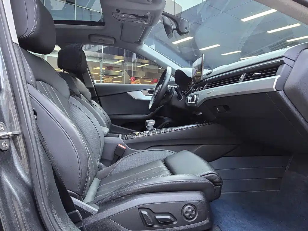 Audi A4L 2020 40 TFSI quattro luxury and dynamic model купить на сайте DeffCars