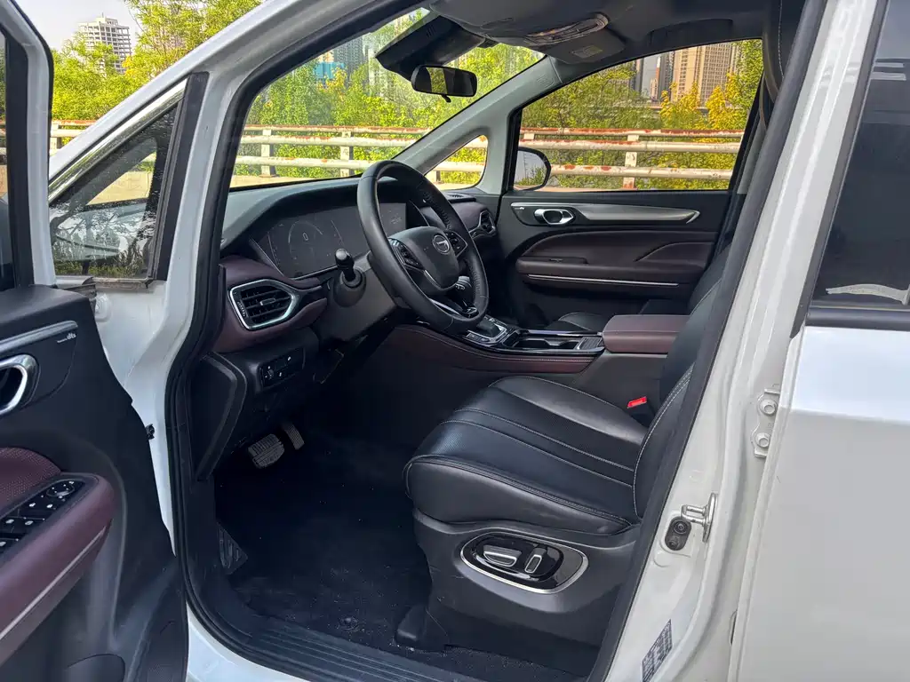 Trumpchi M6 2023 PRO 270T DCT Deluxe Edition купить на сайте DeffCars